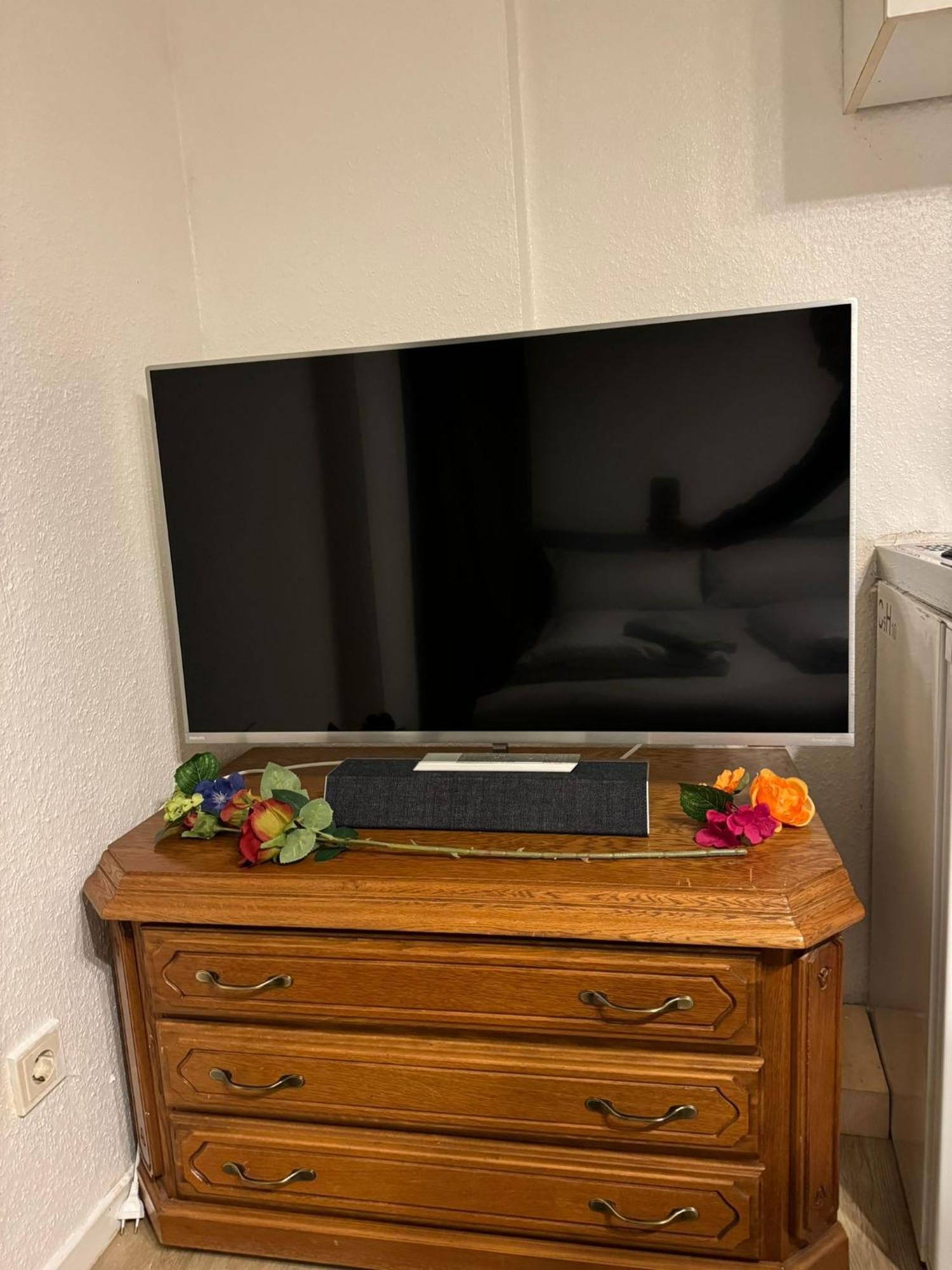 Moebliertes Zimmer Mit Tv, Internet & Kompletter Ausstattung In Bonn-Mehlem Exterior photo